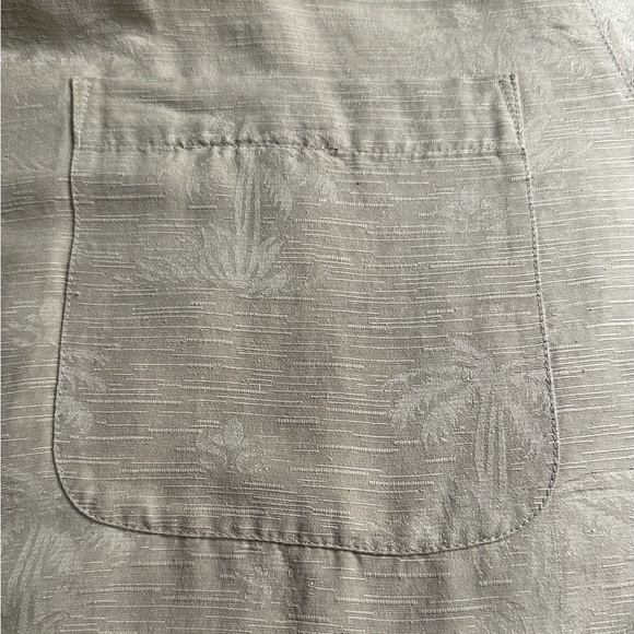 Tommy Bahama Camp Shirt - Picture 7 of 7